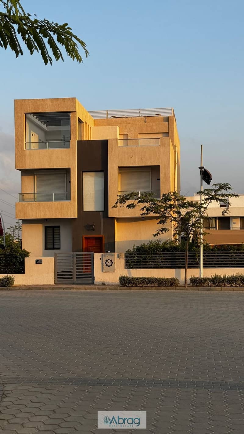 4 10afe94a-578e-4304-a669-0f2bb9b86af8. jpg