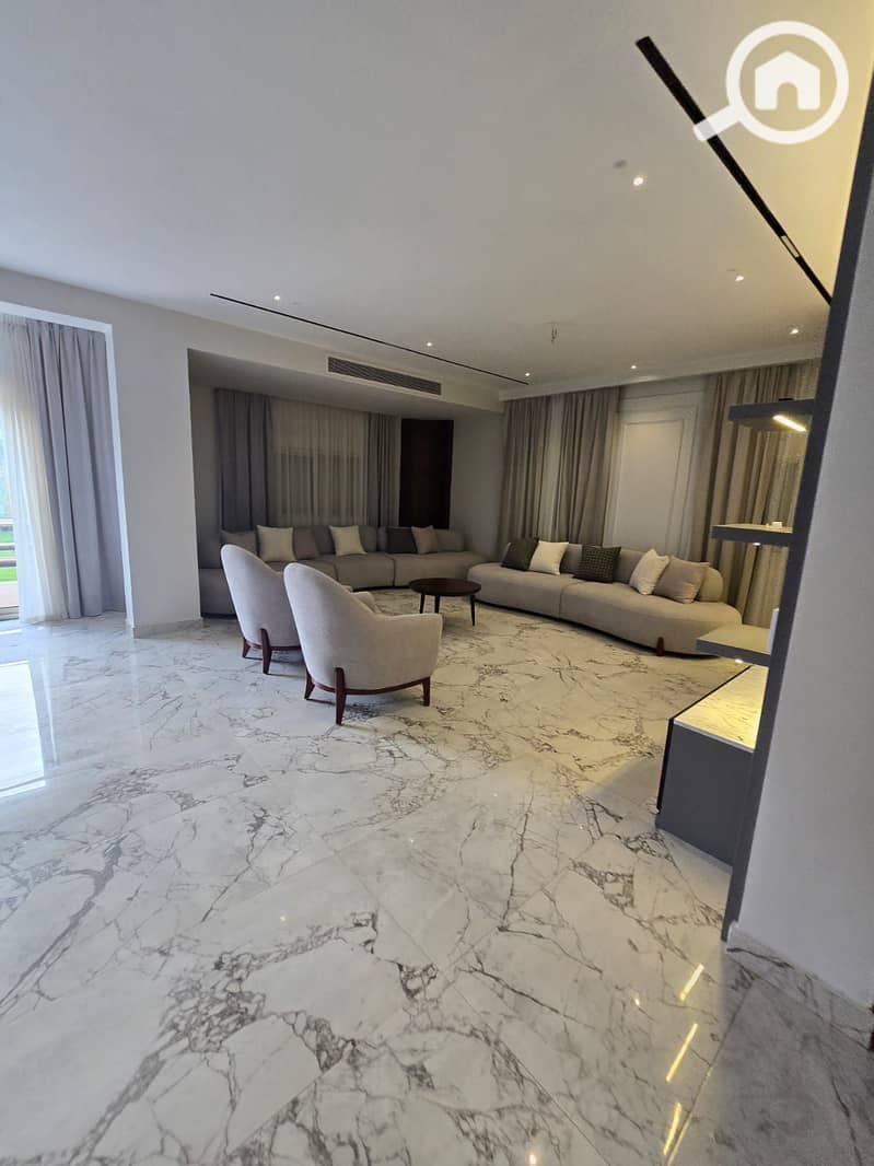 12 46bbc816-bc12-42f6-955b-ddf735b4ccfe. jpeg