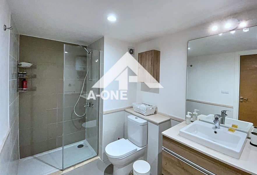 9 174173fd-c97a-42f2-941b-43997ecbfa69. jpg