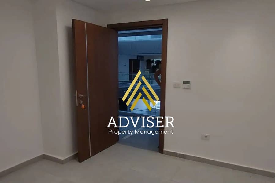 11 Ready To move }Clinic عيادة عيادات للبيع (6). jpg