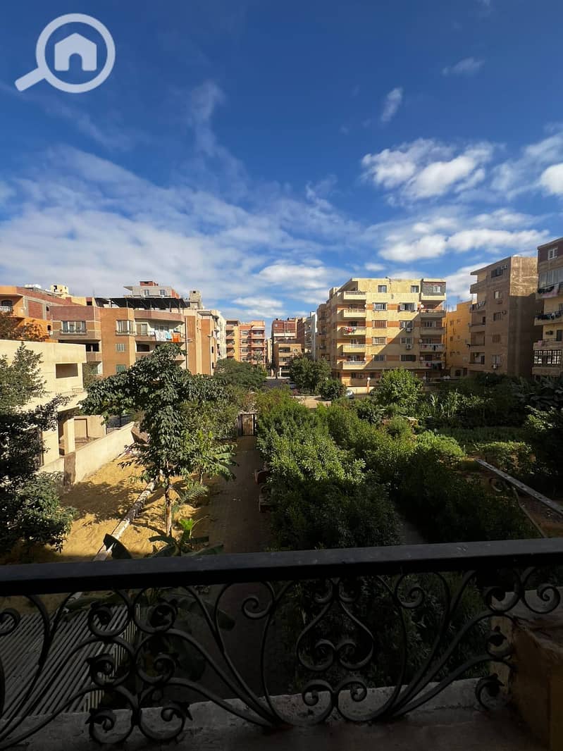 8 08f23c6e-9e32-4fcc-b700-7bdec2c9e940. jpg