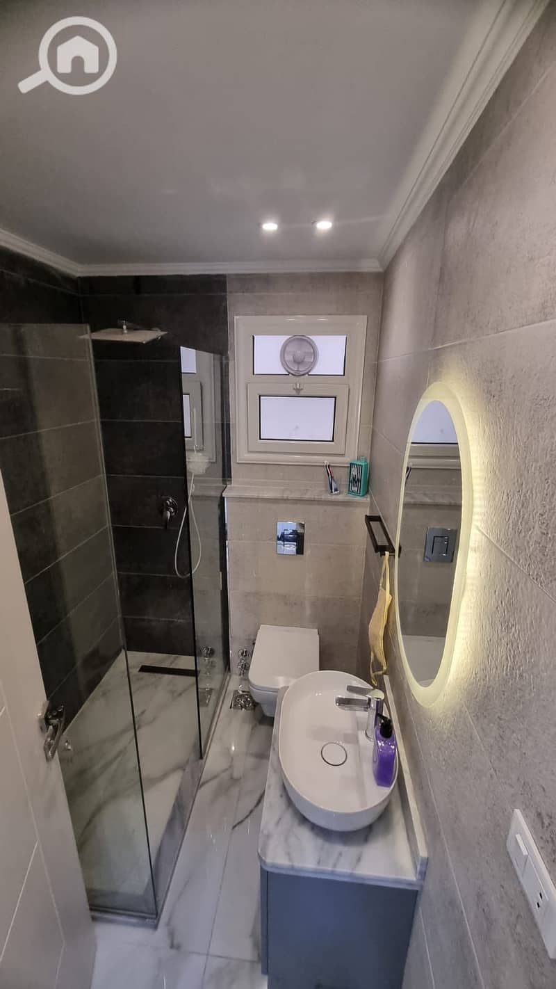 8 bf34404b-5c31-491d-a0ce-5c09ca430c12. jpeg