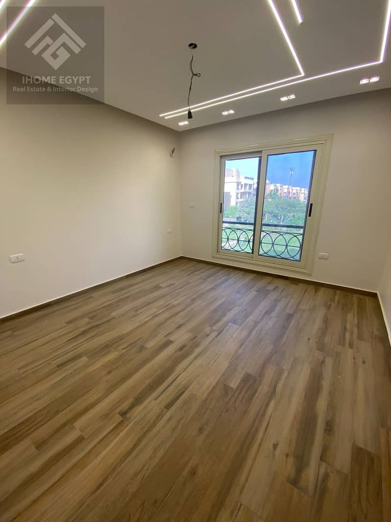 8 b12d2e58-7be7-4c9f-b282-c003b07b678f. jpg