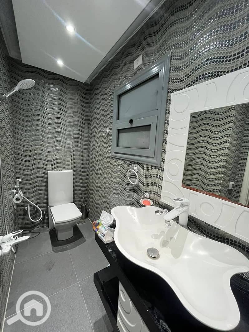 15 600352141_892622966634299_8524823603998404352_n. jpg