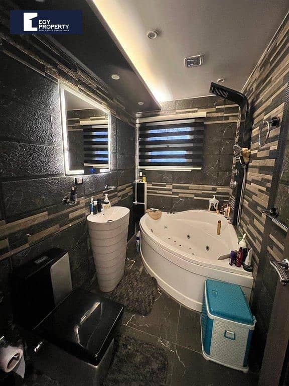 9 _files_e56add59-8d8d-44f2-94dd-31ff1827a0fa. jpg