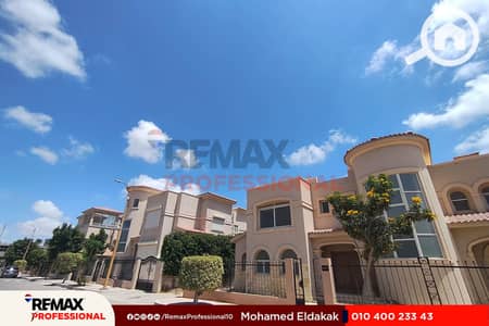 فیلا 3 غرف نوم للبيع في عجمي، الإسكندرية - 01. jpg