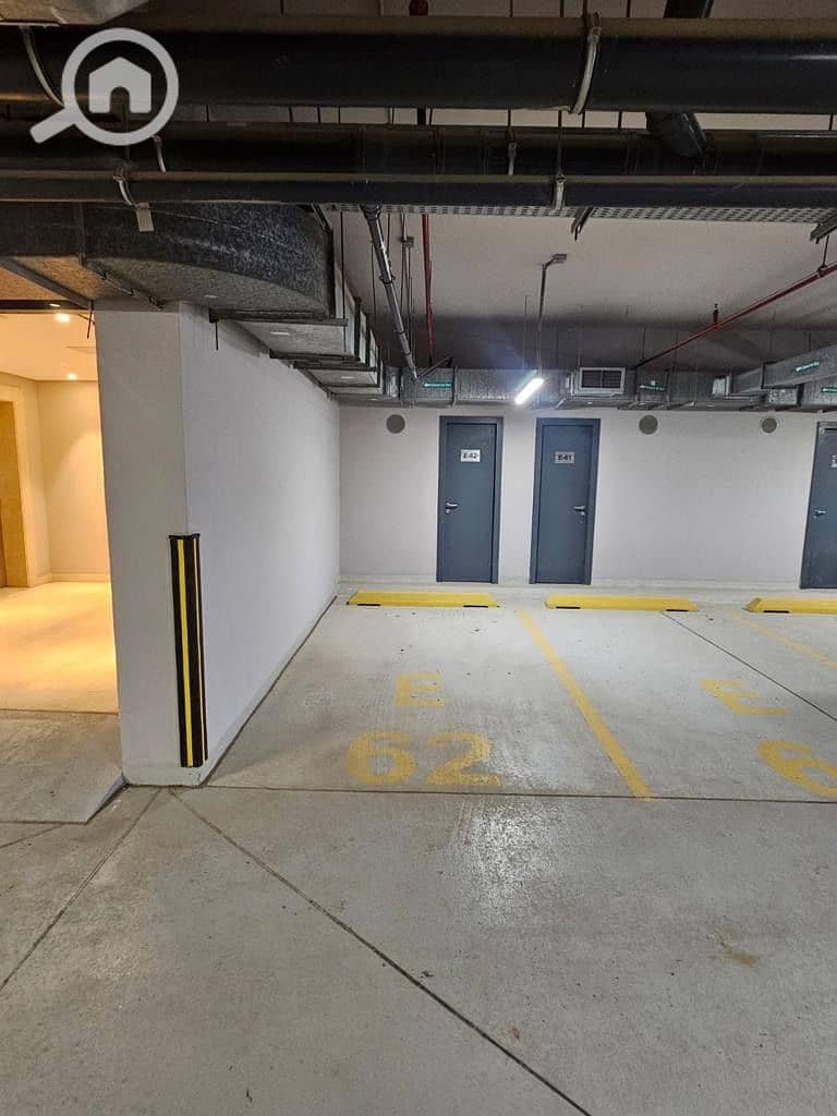 8 cc13349a-8649-4deb-9504-0d35813c6ebe. jpeg