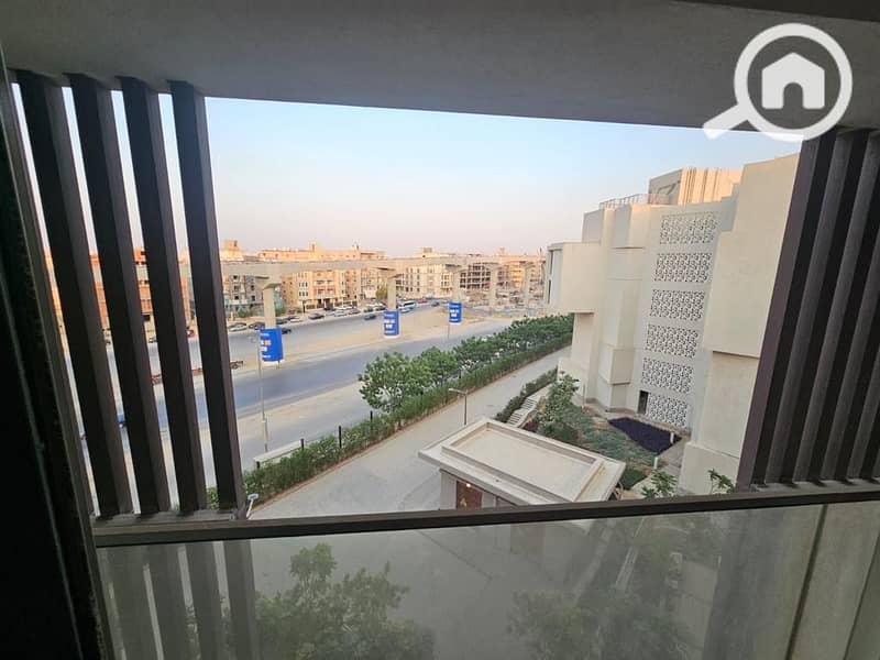 16 40f2f099-50ff-4a13-a039-4394d16749d9. jpeg