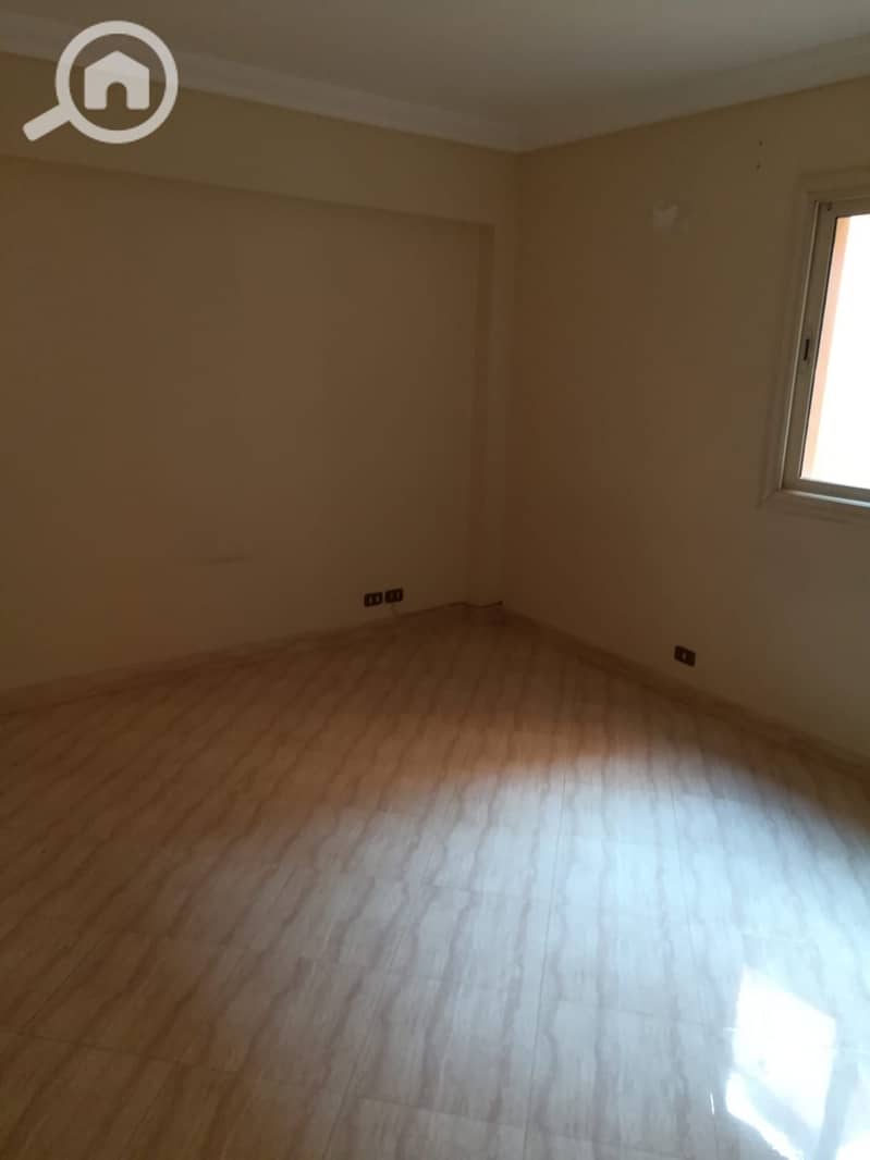 6 eeb656bc-f52a-45c3-99ca-75c93a565048. jpg