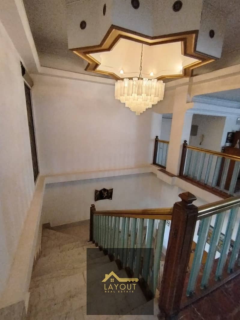 4 d5978f39-6000-441c-a59f-d037b8093e14. jpg