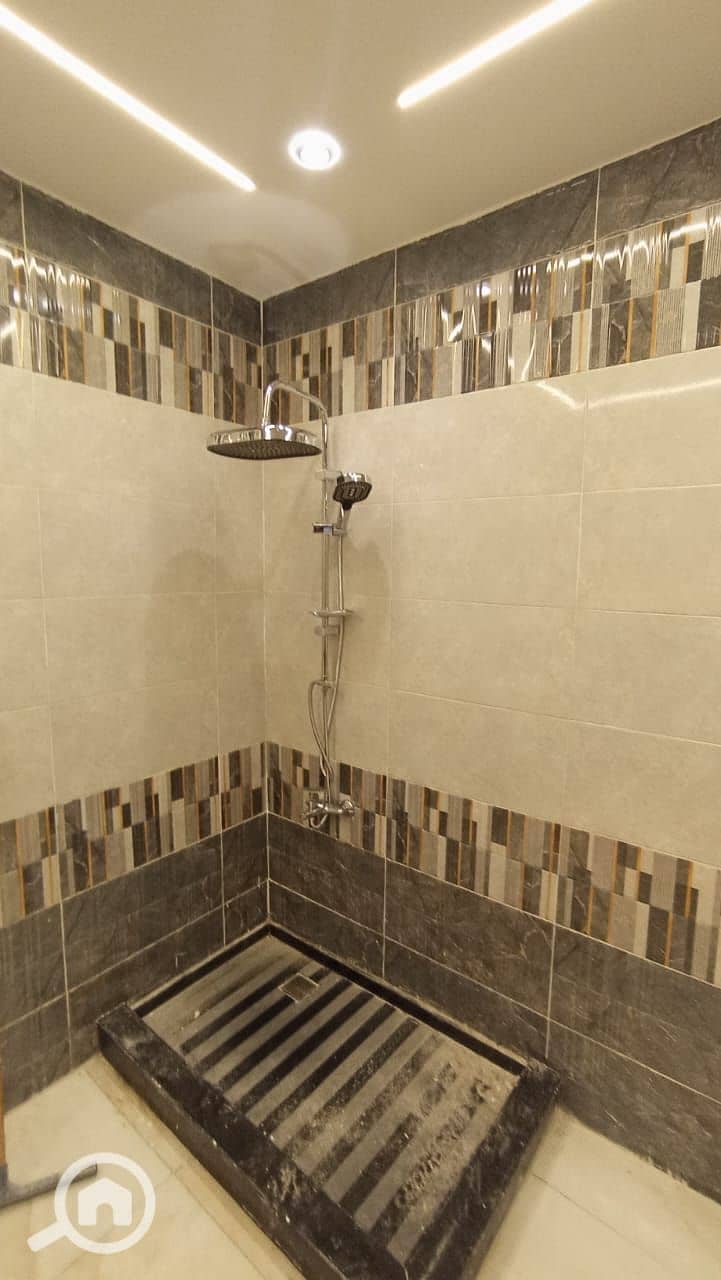 6 5c9d99a0-ddfe-464c-b2c4-1da45ec89793. jpg