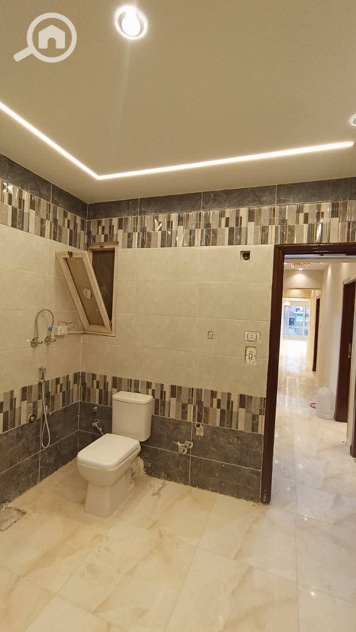 8 21f4c404-c793-4f34-b7a3-030f44280409. jpg