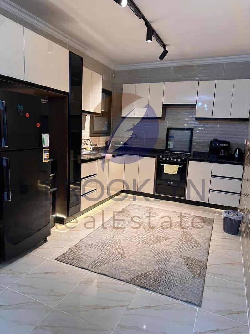 10 2ddf07f6-b624-4100-b57a-a31e39e61c4a. jpg