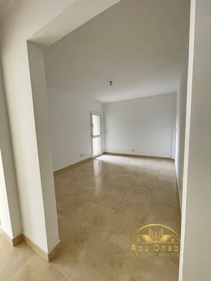 4 ced1cbf7-be6b-45bd-ab45-5fe4d8a522de. jpg