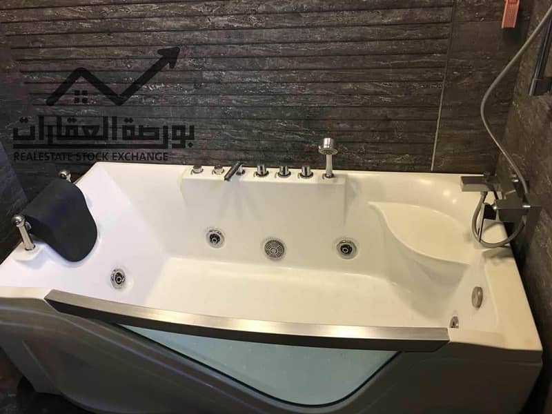 12 4c406b51-a563-47b1-881c-38672b9f7e95. jpg