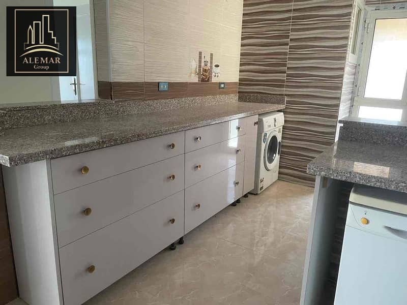 7 a4b14fda-63a2-4d2c-927e-c03b18bfd8d1. jpg