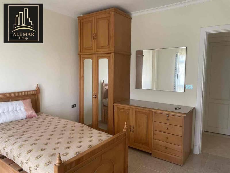 10 39405b16-4f97-4cbb-9f92-436e15443bac. jpg