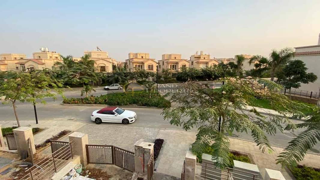 5 71d58c77-34a2-4790-ae15-2c6d34e4447f. jpg