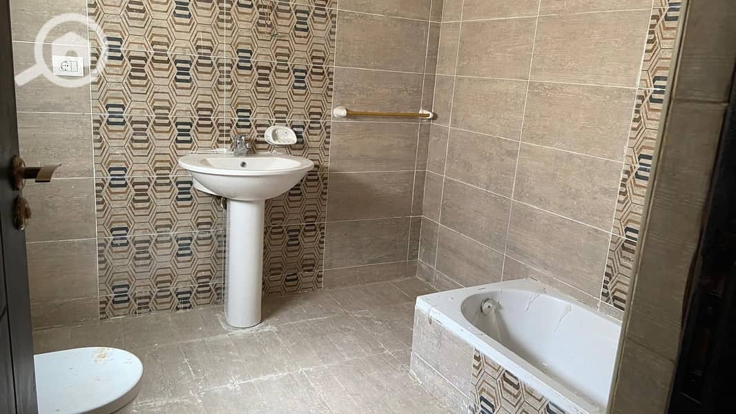 8 WhatsApp Image 2025-02-24 at 15.11. 59_0eece440. jpg