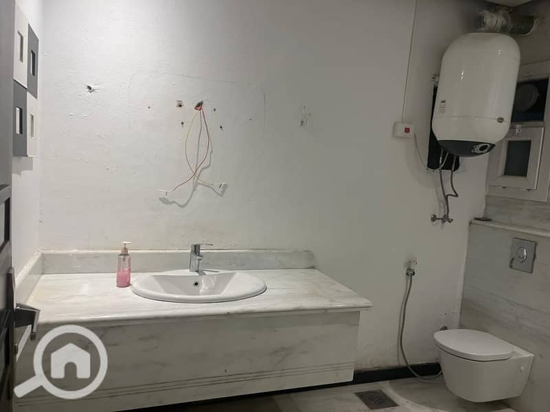 9 11932c05-10e1-426b-a08d-6efad16e7414. jpg