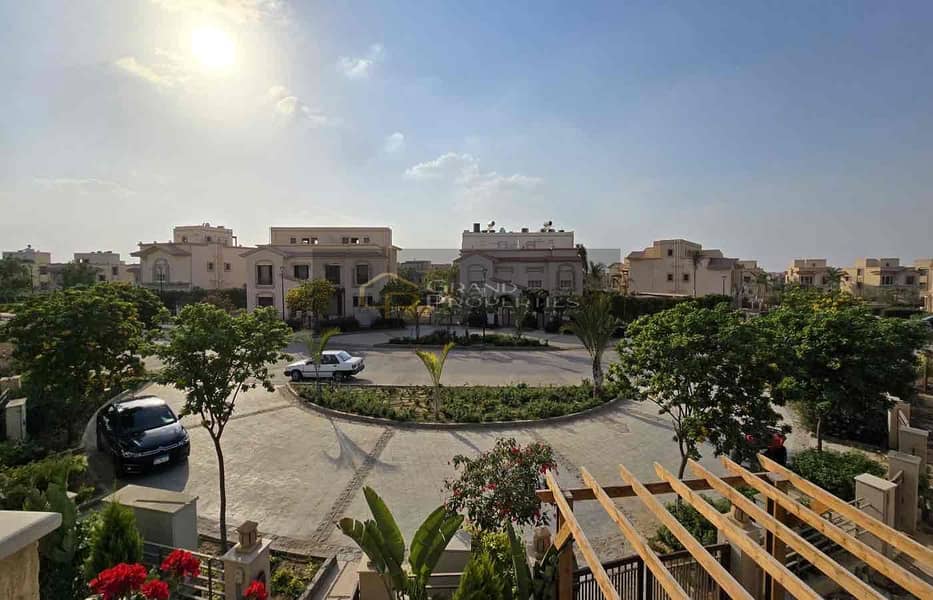 4 814f740c-373d-43cf-be26-4e8315903ff0. jpg