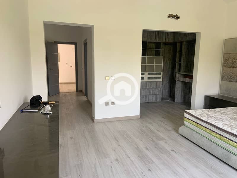 6 WhatsApp Image 2026-01-10 at 2.50. 51 PM (1). jpeg