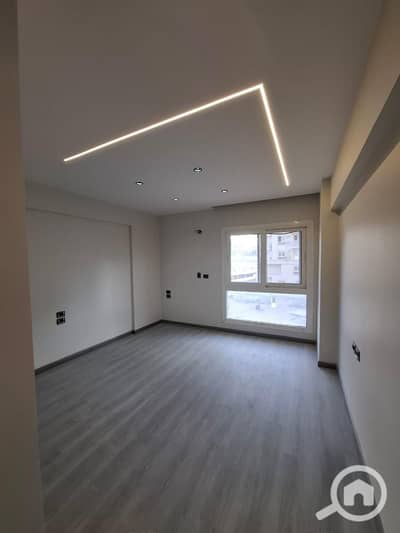 3 Bedroom Flat for Rent in New Cairo, Cairo - WhatsApp Image 2026-01-10 at 4.30. 32 PM (3). jpeg 3 Bedroom Flat for Rent in New Cairo, Cairo - WhatsApp Image 2026-01-10 at 4.30. 32 PM (3). jpeg