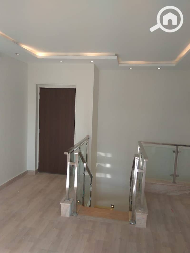 4 5e7b703c-b13f-4bec-ac39-9750fbe84c1e. jpg