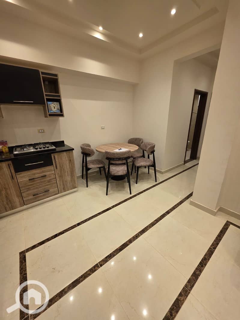 3 a2e175d1-bcc1-4c65-859e-8f310778e1c6. jpg