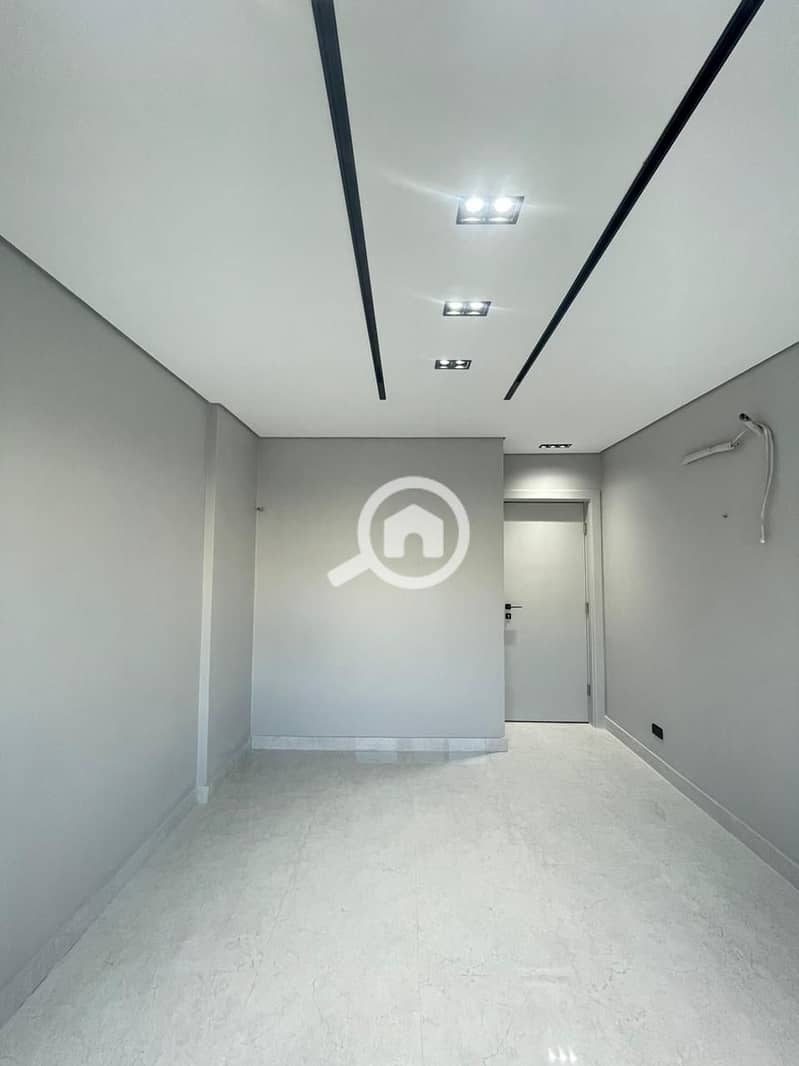 5 WhatsApp Image 2026-01-08 at 3.53. 18 PM (2). jpeg