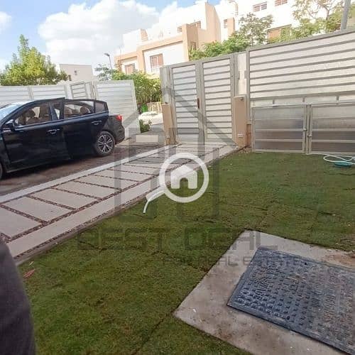 8 f04418b4-511b-4326-91b5-1dafb942ebc4. jpg