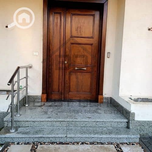 10 76991317-7d80-41d4-ac24-987cbed3ea68. jpg