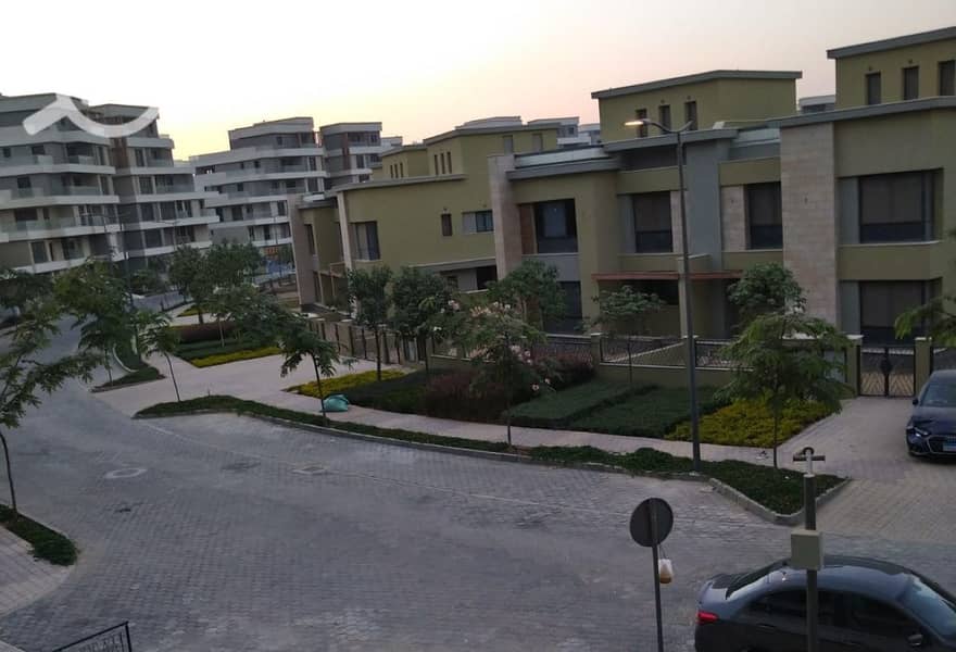 9 ff90ec15-a1cf-4ee0-b866-dbc4c7573564. jpg