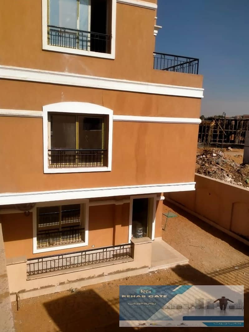 23 96ff23dd-215e-48f9-bdec-2fd1f43cb556. jpg