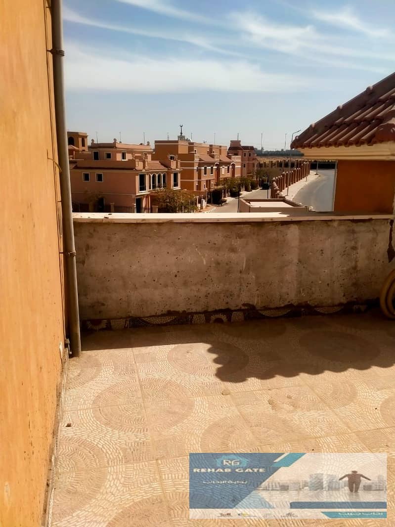 33 2530277f-a411-4b77-a729-ef135d95389b. jpg