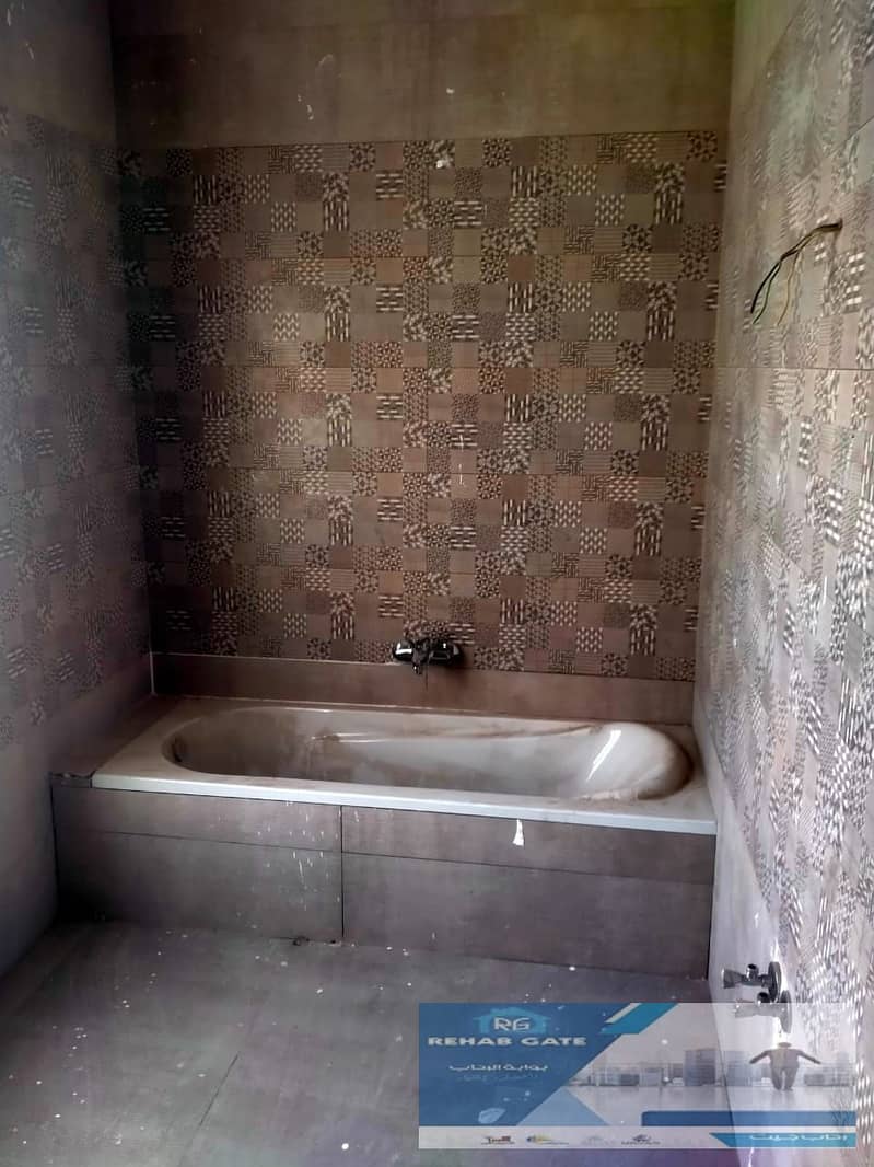 44 c4cda80e-25af-40c7-ad7c-928f64dd152e. jpg