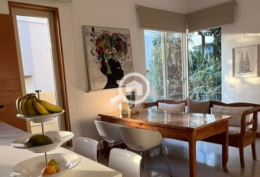 10 583765d6-93dd-475b-a858-4e0ea2802806. jpg