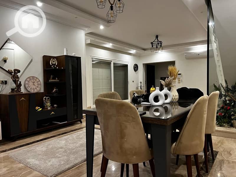 4 1d6ec5bd-7a27-41ed-ac15-fd265d446b96. jpg