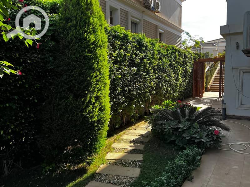 9 d676187e-e2ca-41ea-a22f-d9447acd7584. jpg