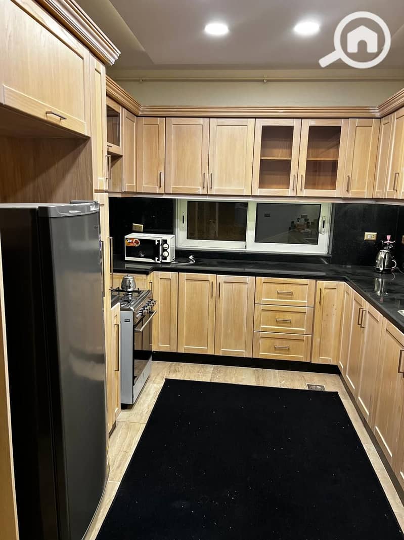 11 e5023a7b-75be-468f-a9ee-15ea7f70dfec. jpg