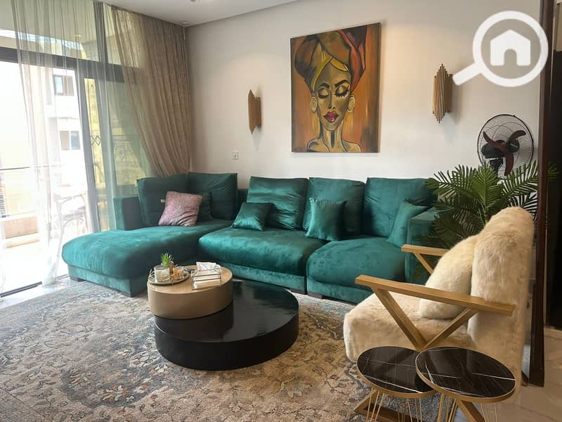 4 b6529014-06e2-413b-9450-a7eb351c3851. jpg