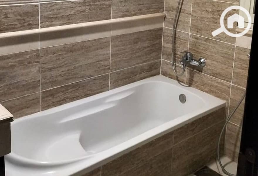 5 7701827d-d82c-47c0-9e6e-ae4ea8a580ce. jpg