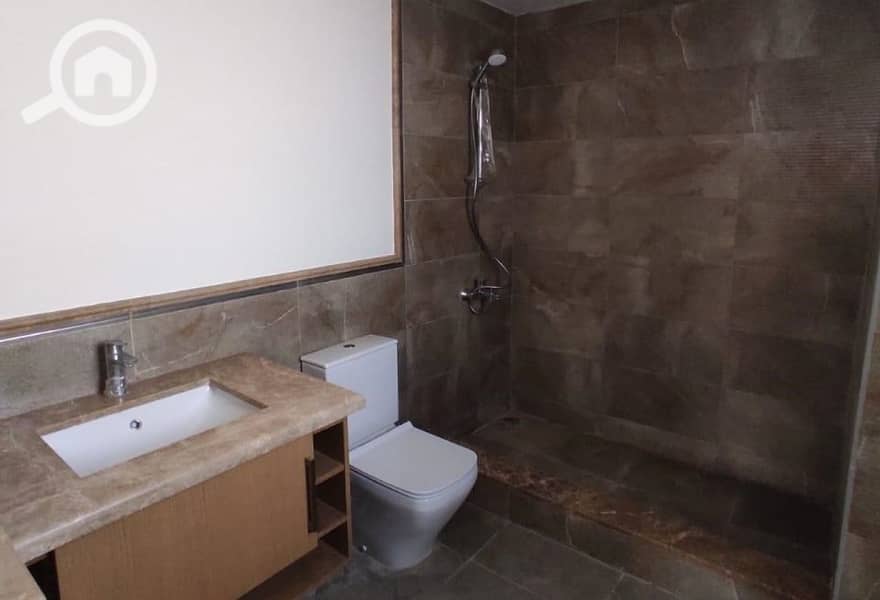 3 0442d99a-be00-46ae-b1bf-69fd3970adee. jpg