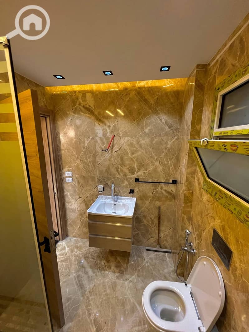 6 aea2bebb-5567-4a89-ba31-b48937c1c628. jpg