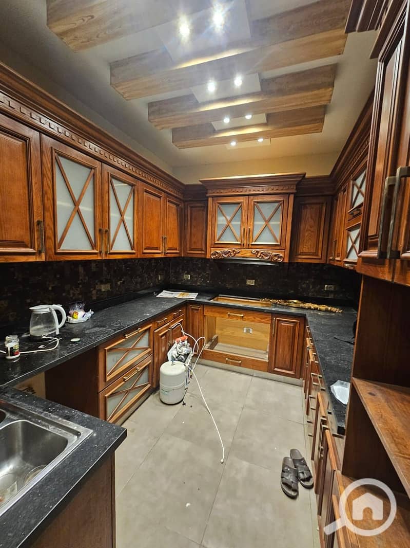 5 c3661639-b384-4609-b5c8-f2494b46af62. jpg