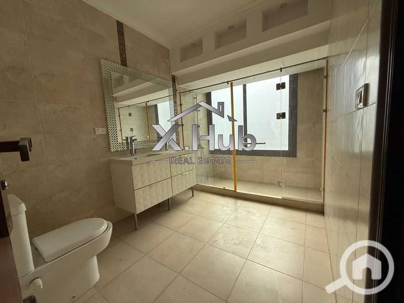 8 72ffc6eb-7f36-4193-8435-0e7a1dc7fbb0. jpg