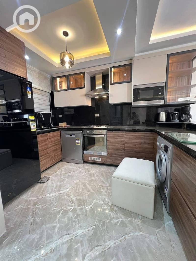 6 571816023_1948106632417656_4394561971664496937_n. jpg