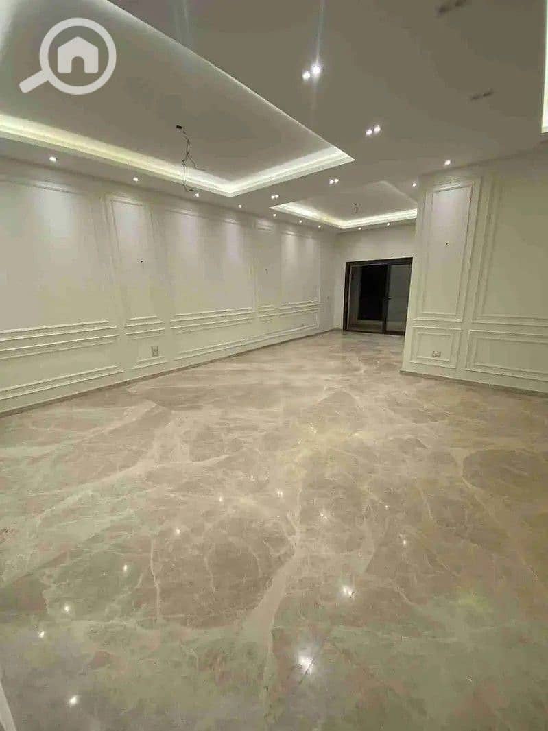 11 32749020-800x600. jpg