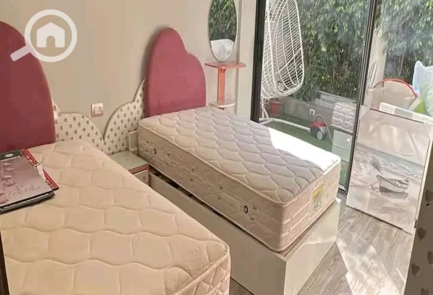 4 9ce9469a-a5f2-4d50-a70b-87f2333553e6. jpg