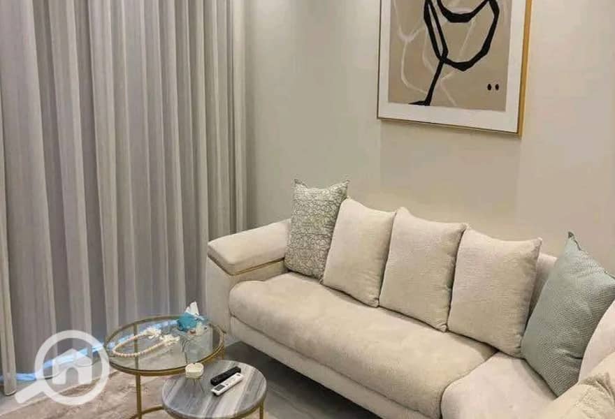 5 a0f573c6-d634-41ba-8f5a-0b5fa300b2d0. jpg